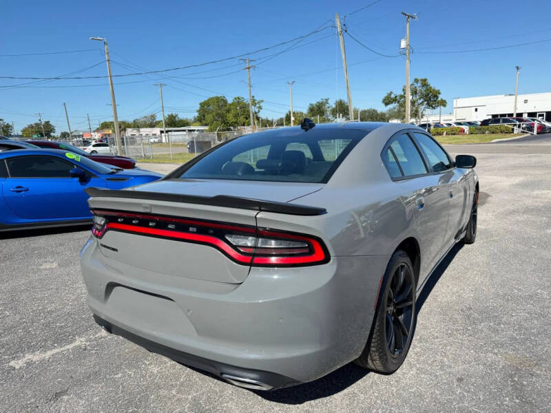 2017 Dodge Charger SXT
