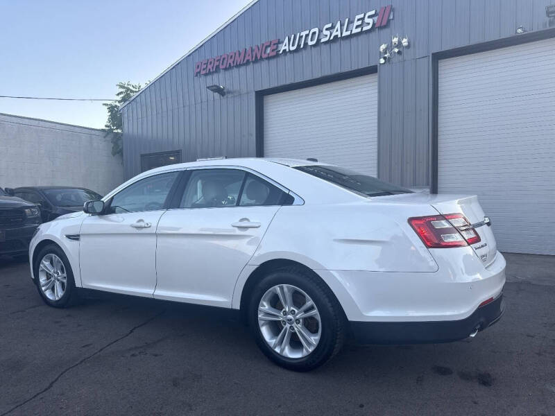 2015 Ford Taurus SEL