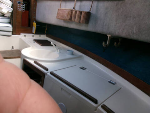 1988 Grady-White Boat 232G GULFSTREAM