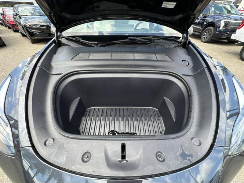 2024 Tesla Model Y Performance