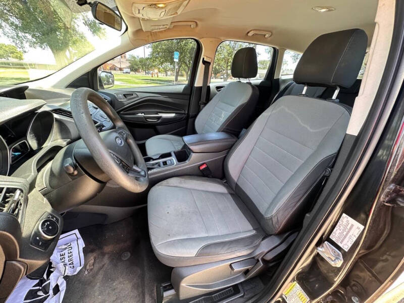 2017 Ford Escape S