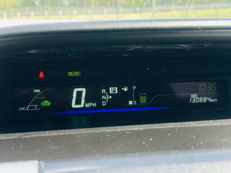 2015 Toyota Prius v Two