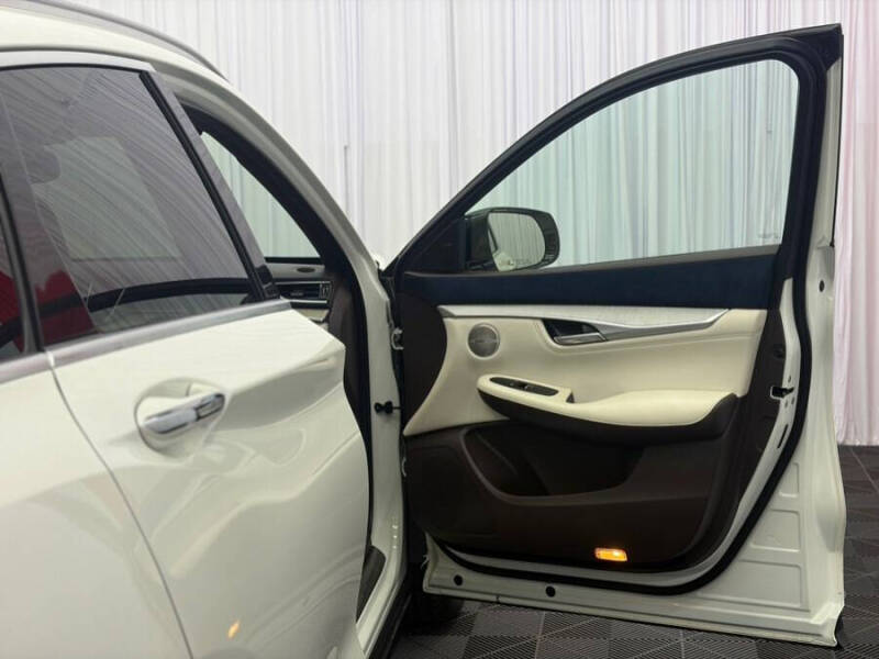 2019 Infiniti QX50 Essential