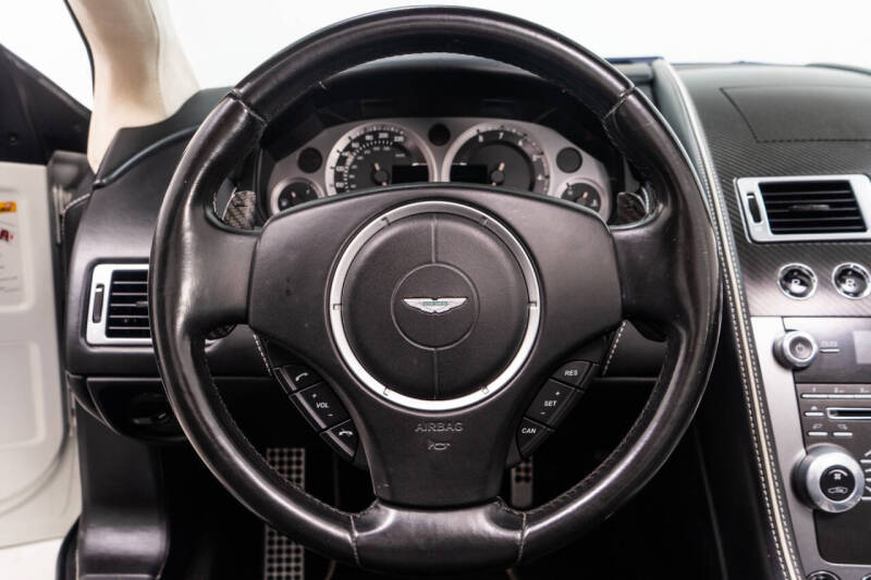 2014 Aston Martin DB9 Volante