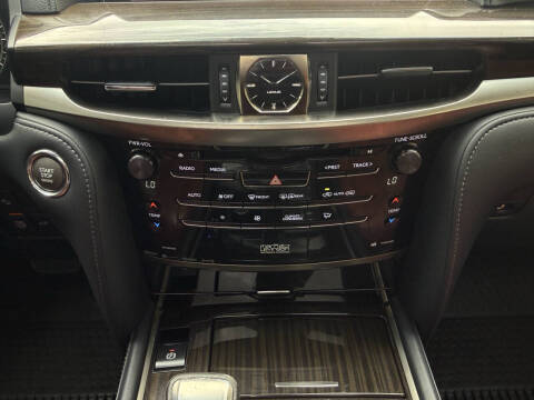 2017 Lexus LX 570