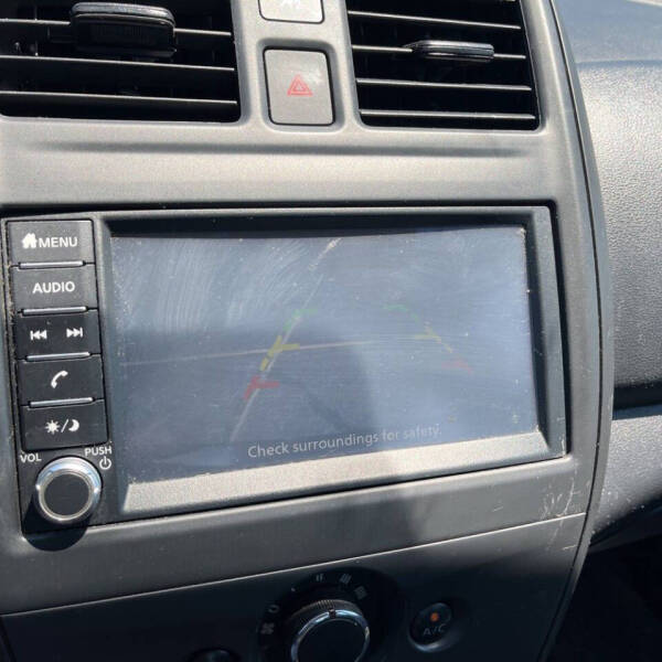 2019 Nissan Versa S Plus