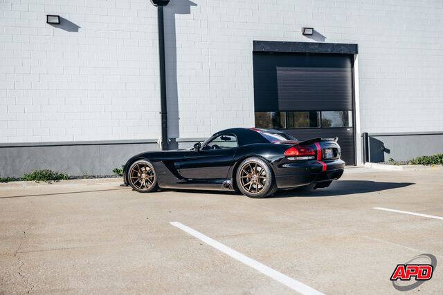 2004 Dodge Viper SRT-10