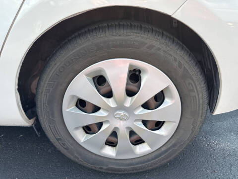 2012 Toyota Prius c Two