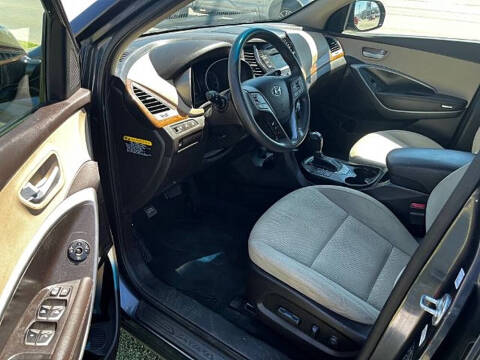 2016 Hyundai Santa Fe SE