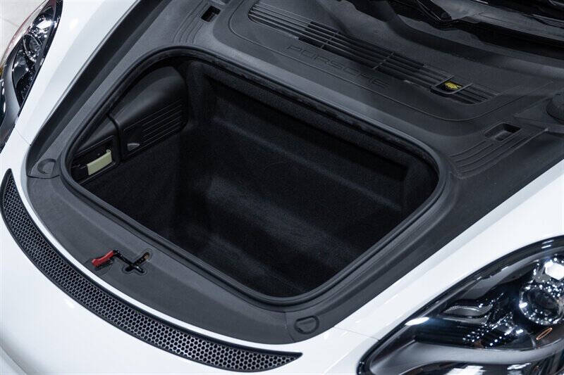 2021 Porsche 718 Cayman GT4