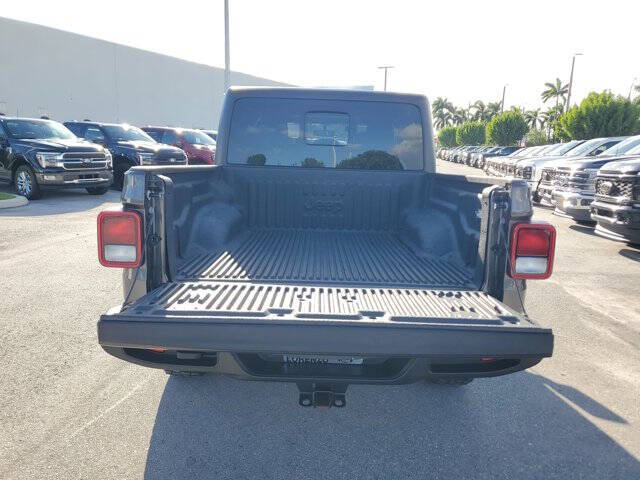 2023 Jeep Gladiator Willys