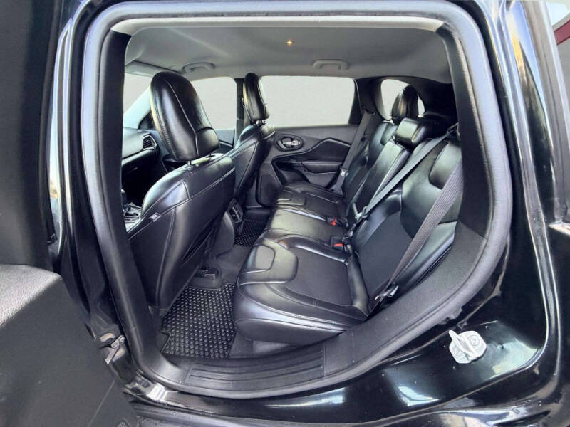2020 Jeep Cherokee Altitude