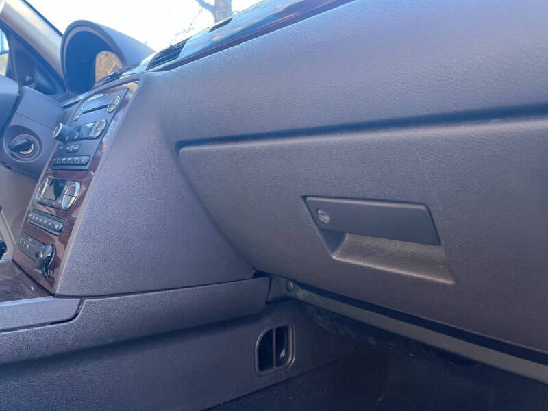 2008 Ford Taurus SEL