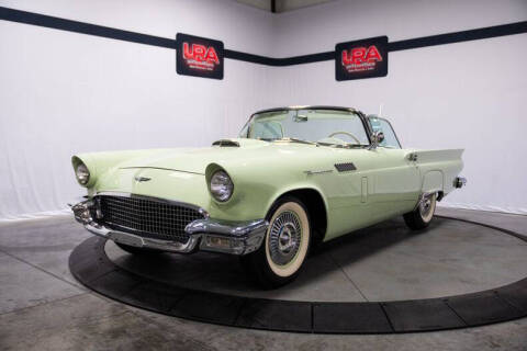 1957 Ford Thunderbird