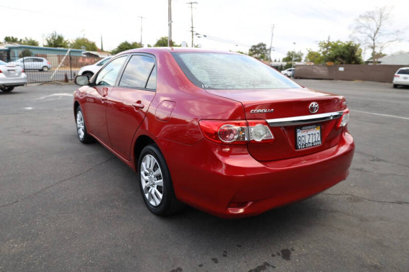 2012 Toyota Corolla LE