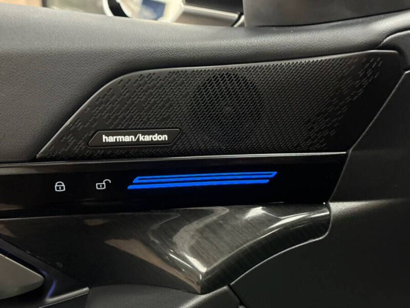 2025 BMW 5 Series 530i xDrive