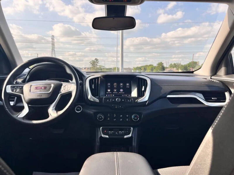 2024 GMC Terrain SLE