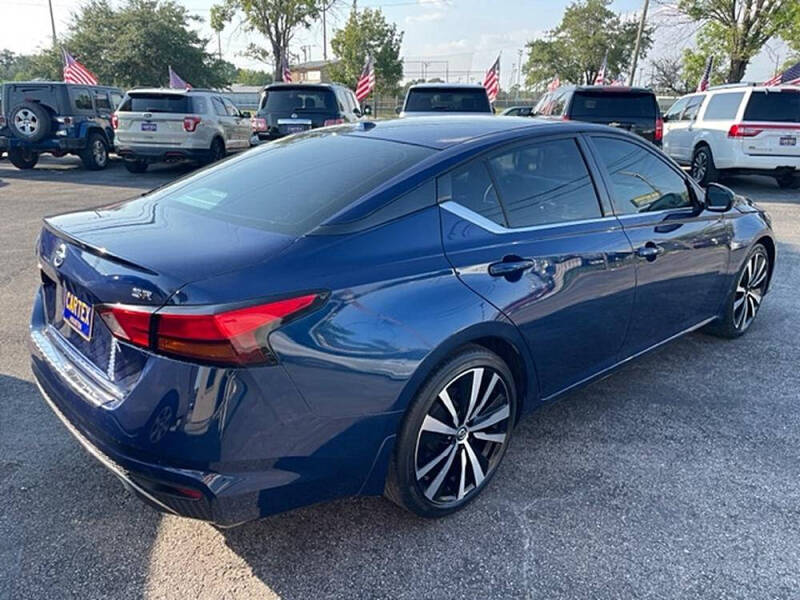 2019 Nissan Altima 2.5 SR