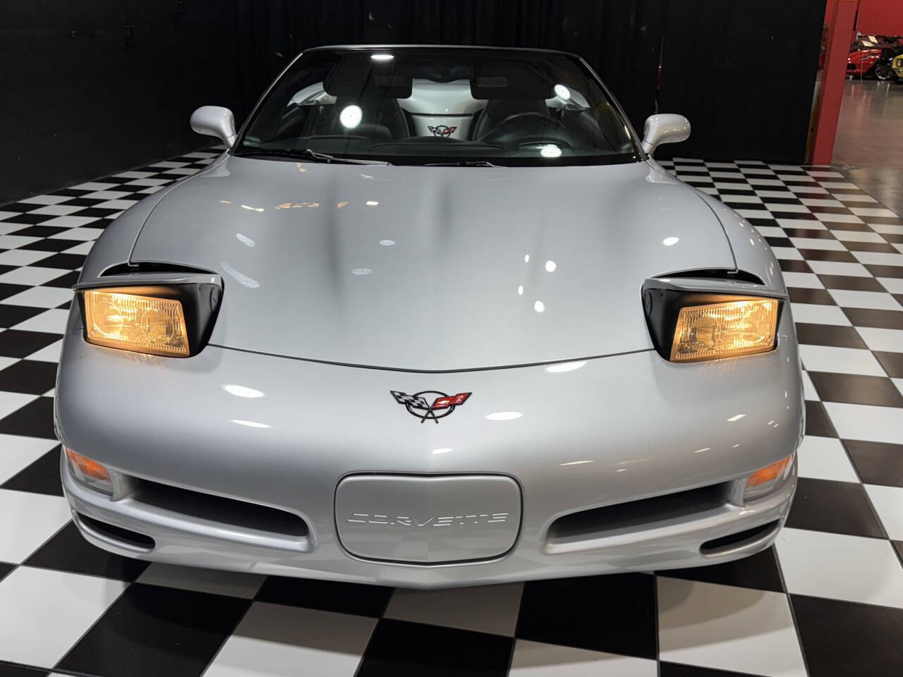 2002 Chevrolet Corvette 11