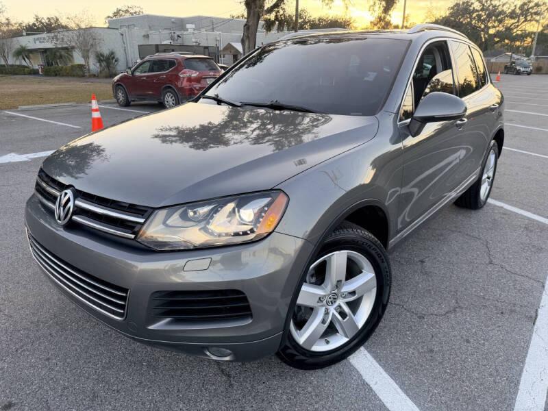 2014 Volkswagen Touareg V6 Sport