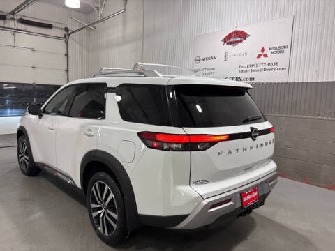 2025 Nissan Pathfinder Platinum