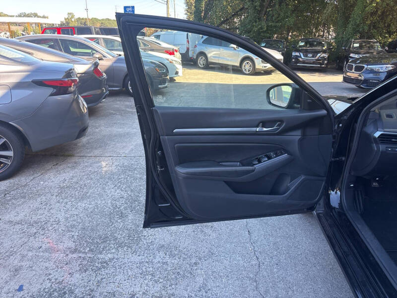 2023 Nissan Altima 2.5 SV