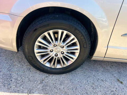 2015 Chrysler Town and Country Touring-L