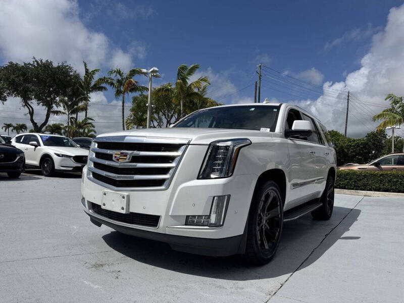 2018 Cadillac Escalade Luxury