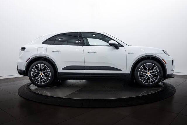 2025 Porsche Macan Electric