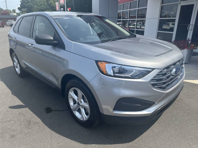 2022 Ford Edge SE