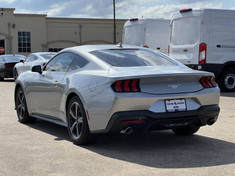 2025 Ford Mustang EcoBoost