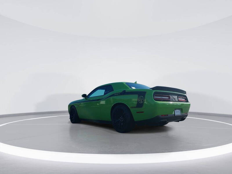 2015 Dodge Challenger SRT Hellcat
