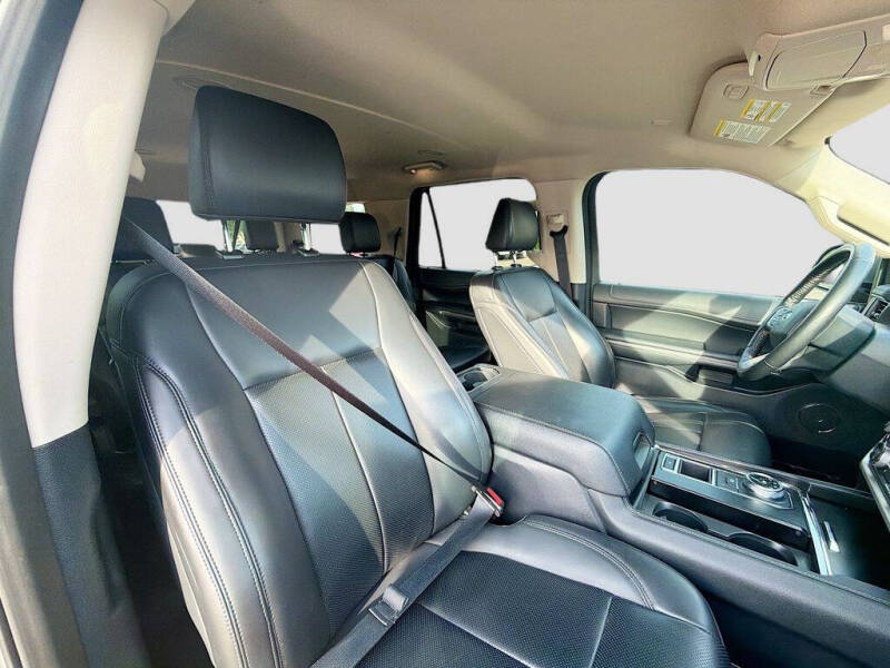 2022 Ford Expedition XLT