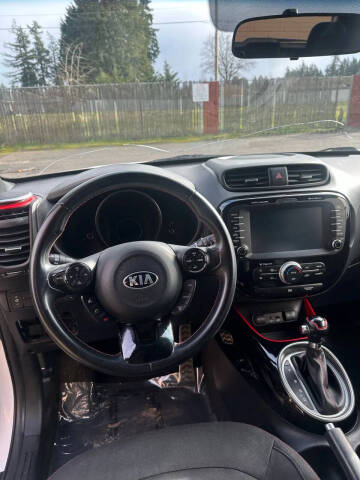 2014 Kia Soul +