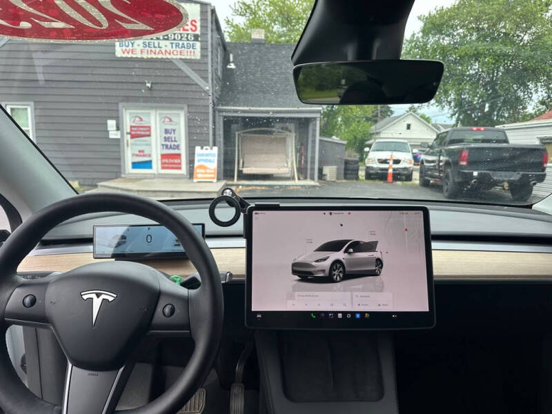 2023 Tesla Model Y Long Range