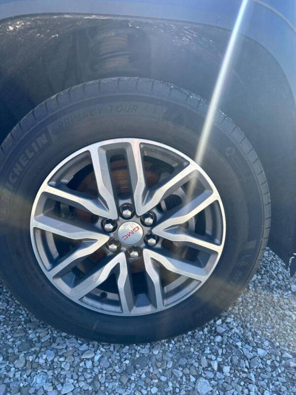 2017 GMC Acadia SLE-2