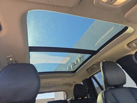 2023 Volvo XC90 Recharge T8 Ultimate Bright Theme 7P