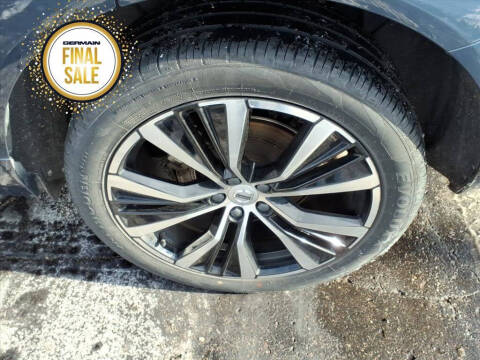 2024 Volvo XC60 B5 Plus Dark Theme