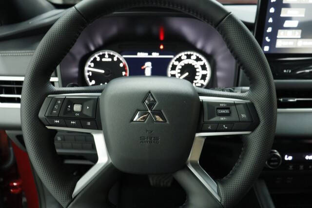 2026 Mitsubishi Outlander LE