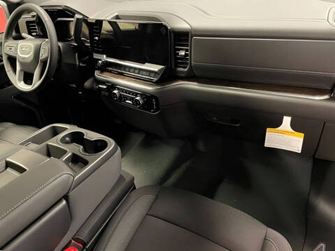 2025 GMC Sierra 1500 SLE