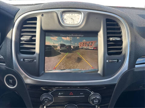 2015 Chrysler 300 Limited