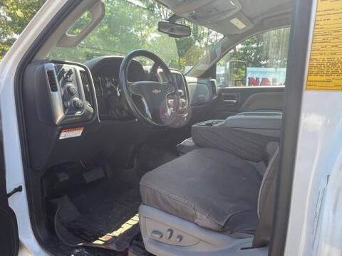 2022 Chevrolet Silverado 5500HD