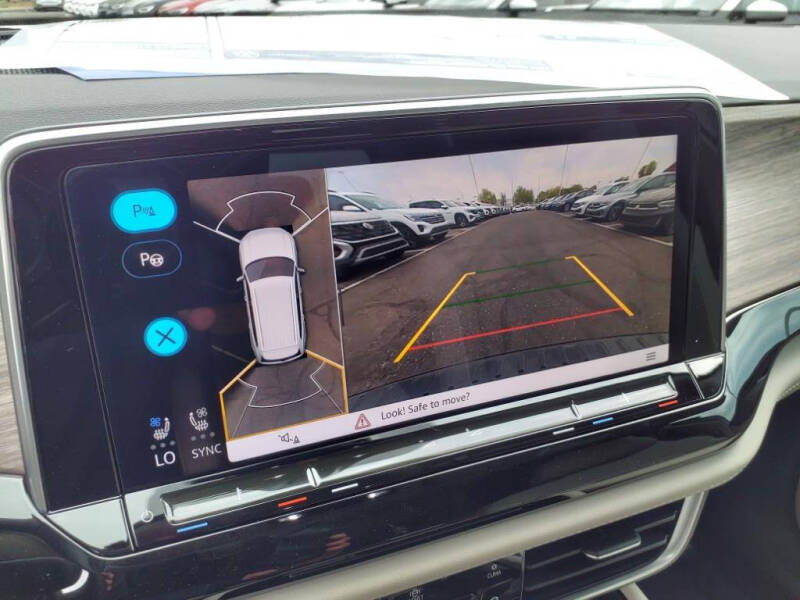 2025 Volkswagen Atlas SEL Premium R-Line 4Motion