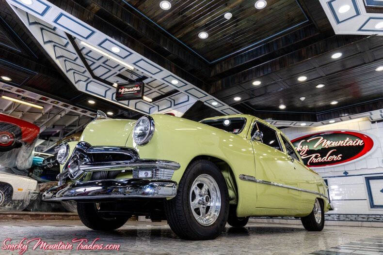 1950 Ford Custom Deluxe