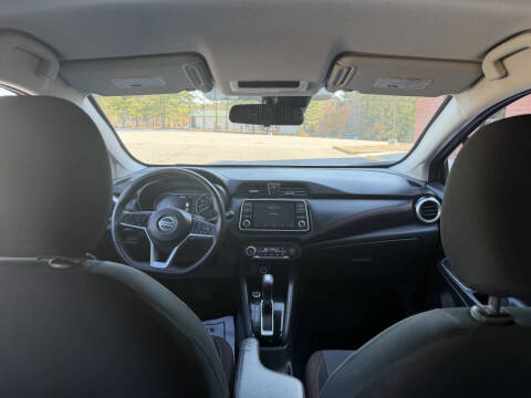 2021 Nissan Versa SR