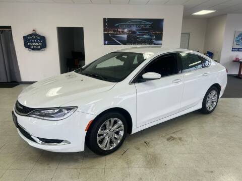 2015 Chrysler 200 for sale at Used Car Outlet in Bloomington IL