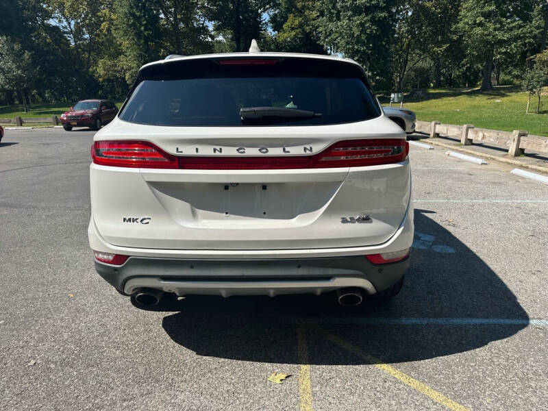 2015 Lincoln MKC Base photo 5