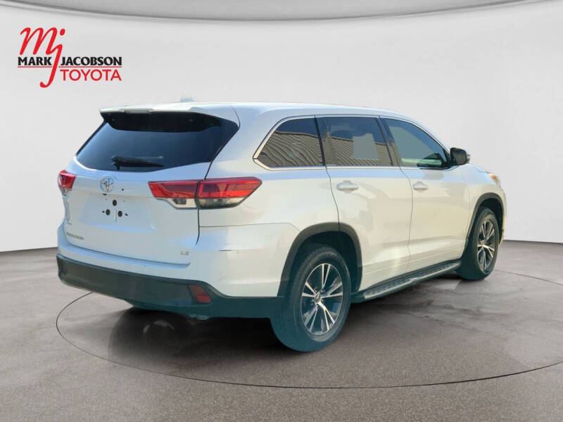 2017 Toyota Highlander LE Plus