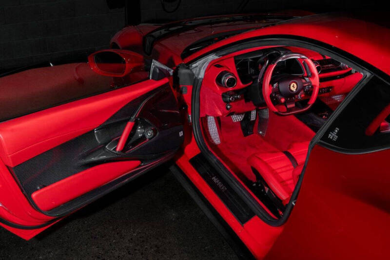 2022 Ferrari 812 Competizione