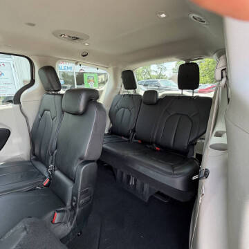 2018 Chrysler Pacifica Touring L